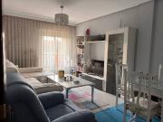 Piso con plaza de garaje y trastero en zona Puente Ladrillo