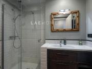 Piso con terraza y ascensor en Isabel II, listo para...