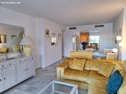 Piso con vistas al mar en Puerto Marina, Benalmádena,...