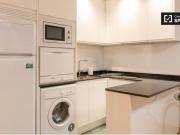 Piso de 1 dormitorio en alquiler en Cortes, Madrid, solo...