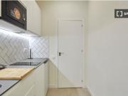 Piso de 1 dormitorio en alquiler en El Raval, Barcelona...