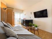 Piso de 2 Dormitorios con Vistas a la Ciudad – Confort y...