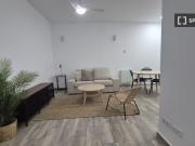 Piso de 2 dormitorios en alquiler en Ventas, Madrid