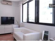 Piso de 2 habitaciones en alquiler en El Raval, gastos...