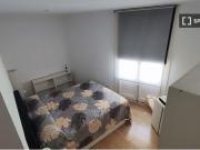 Piso de 2 habitaciones en alquiler en El Raval, gastos...