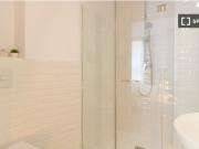 Piso de 2 habitaciones en alquiler en El Raval, gastos...