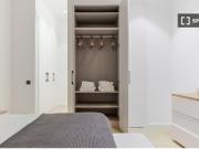 Piso de 2 habitaciones en alquiler en El Raval, gastos...