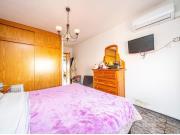 Piso de 3 dormitorios dobles con balcón y ascensor