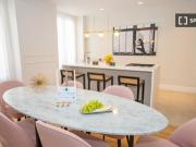 Piso de 3 dormitorios en alquiler en Las Cortes, Madrid