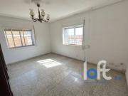 Piso de 3 dormitorios para reformar en San José Obrero