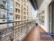 Piso de 3 dormitorios y dos baños, vacío, junto a la...