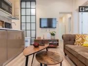 Apartamento de 3 dormitorios en alquiler en Embajadores,...