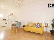 Piso en alquiler de 3 habitaciones en Collblanc, Barcelona