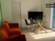 Piso de 3 habitaciones en alquiler en Orcasitas