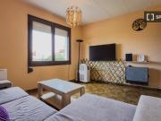 Piso de 3 habitaciones en alquiler en Sants Badal, Barcelona