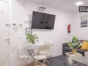 Apartamento de 3 dormitorios en alquiler en Embajadores,...