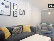 Piso de 4 habitaciones en alquiler en Aluche, Madrid