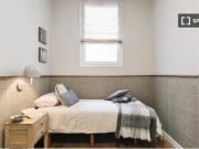 Piso de 4 habitaciones en alquiler en Ciutat Vella