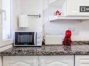 Piso de 4 habitaciones en alquiler en Sant Pau, gastos...