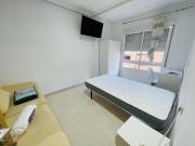 Piso de 4 habitaciones muy cerca de la universidad