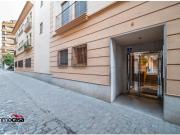 PISO DE 5 DORMITORIOS Y 3 BAÑOS EN EL CENTRO DE GRANADA!