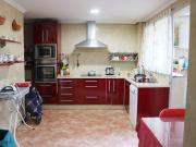Piso de 5 habitaciones en Sevilla zona Enramadilla