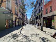 Piso de alquiler en C. de Atocha, Cortes Huertas