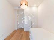 Piso de alquiler en C. de Carmen Cobeña, Acacias