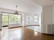 Piso de alto standing de 121 m2 en venta en Barcelona,...