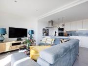 Piso de alto standing de 122 m2 en venta en Estepona,...