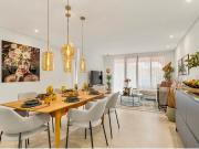 Piso de alto standing de 130 m2 en venta en Estepona, España