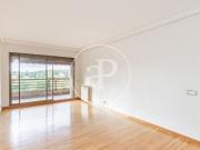 Piso de alto standing en venta en Madrid, Comunidad de...
