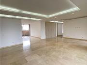 Piso de alto standing en venta en Medellín, Colombia