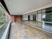 Piso de alto standing en venta en Medellín, Colombia