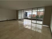 Piso de alto standing en venta en Medellín, Colombia