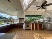 Piso de alto standing en venta en Nueva Caracas, Venezuela