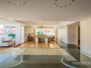 Piso de categoría en Belgrano Remodelado 2 cocheras Seg...