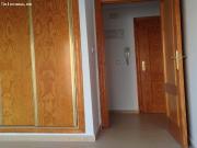 Piso de dos dormitorios, baño y dos plazas de garaje en...
