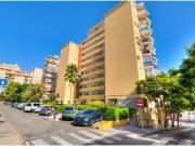 Piso de esquina con vistas abiertas en Los Boliches