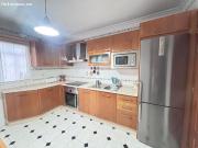 PISO DE GRANDES DIMENSIONES EN LA ZONA AVD. JUAN CARLOS I