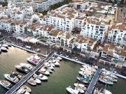 Piso de lujo de 201 m2 en venta en Puerto Banús, España