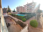 PISO DE TRES DORMITORIOS CON PISCINA Y GARAJE