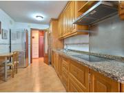 Piso de tres dormitorios en Hipercor