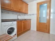 PISO DE TRES DORMITORIOS Y DOS BAÑOS, ZONA CORTE INGLÉS