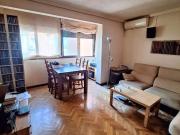 PISO DE TRES HABITACIONES CON ASCENSOR