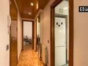 Piso en alquiler de 2 habitaciones en el Turó de la Peira Piso en alquiler de 2 habitaciones en el Turó de la Peira