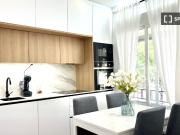 Piso en alquiler de 2 habitaciones en Jerónimos, Madrid