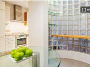 Piso en alquiler de 2 habitaciones en La Dreta de...