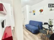 Piso en alquiler de 2 habitaciones en Moscardó, Madrid