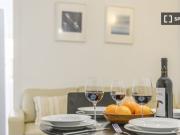 Piso en alquiler de 4 habitaciones en El Baix Guinardo,...